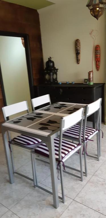 Primavera Appartement Tot 7 Personen Ideaal Voor Backpackers 아로나 외부 사진